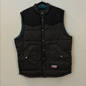 Howler Brothers Men's Black and Teal Vest